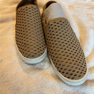 Steve Madden Slip ons